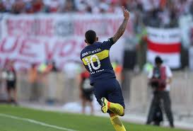 Uno de los jugadores incluidos a último momento por el técnico marcelo gallardo fue el arquero alan leonardo díaz, quien se lució con una gran atajada a carlos tevez poco después. Boca Gana A River Con Un Inspirado Tevez Page 2 Los Tiempos