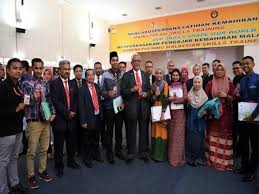 C iast adalah dari singkatan centre for instructor and advanced skill training (pusat latihan pengajar dan kemahiran lanjutan). Kerajaan Sasar 30 000 Tenaga Pengajar Tvet Tahun Depan Sarawakvoice Com