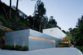 The exterior arrangements is as important as interior arrangements because it's the exterior of your house that will be views and watched the first time before everyone could set a foot. 15 Compelling Contemporary Exterior Designs Of Luxury Homes You Ll Love