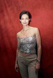 Although this is a search engine problem, it is a serious problem that people cannot find what they are looking for. Someone Like You Press Event Ashley Judd Young Celebs Stunningly Beautiful