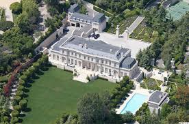 Five Ways To Spend Wwe Ceo Vince Mcmahon S Lost 357 Million Thestreet