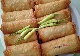 Lipat hingga lumpia tertutup dengan baik. Resep Lumpia Ayam Wortel Cara Bikin Lumpia Ayam Wortel Yang Lezat Sekali Resep2042