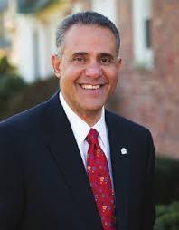 Daniel Dechamps's Instagram, Twitter & Facebook