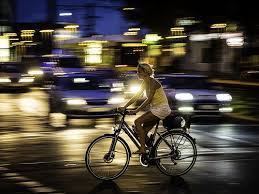How To Make The Best Of Low Light Using Slow Shutter Speed 6 Stunning Effects Slow Shutter Speed Photography Shutter Speed Photography Blur Photography