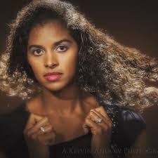 Sonja Hayes's Instagram, Twitter & Facebook