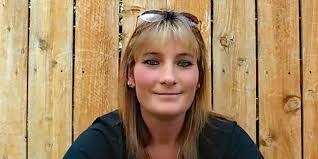 Tara Mcfarland's Instagram, Twitter & Facebook