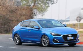 Brothers and sisters can be weird. Prova Hyundai I30 Fastback Scheda Tecnica Opinioni E Dimensioni 1 4 T Gdi Style Dct
