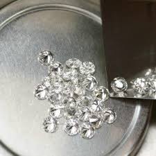 In this video jewelers bobby white and tommy white are going to show you 5 ways to tell if a diamond is fake or real.shop the bobby white. Real Vs Fake Diamonds M I Trading Austin Diamond Buyer M I Trading