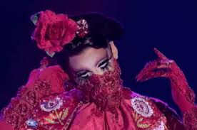 Ariana grande's wedding gown was designed by vera wang and inspired by audrey hepburn's character in funny face. stefan kohli / instagram. Valentina S Downfall On Rupaul S Drag Race Revealed Some Ugly Truths About The Show