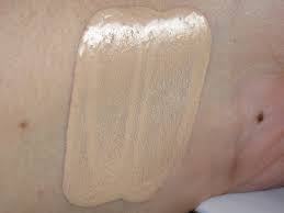 Elizabeth Arden Flawless Finish Mousse Makeup Review