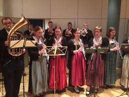 Eine besondere challenge, die uns als gemeinschaft aber zusammen geschweißt hat. Burgerversammlung 2018 Stadtkapelle Dachau