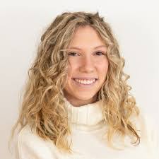 Heidi Dexter's Instagram, Twitter & Facebook