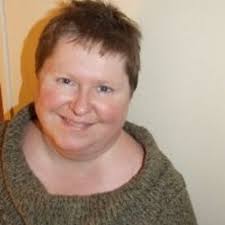 Lindsay Wallace (@LindsayWallace)