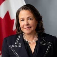 Carmen Vaeza's Instagram, Twitter & Facebook