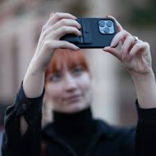 Leica Camera acquires Fjorden Electra AS company, launches Leica LUX app