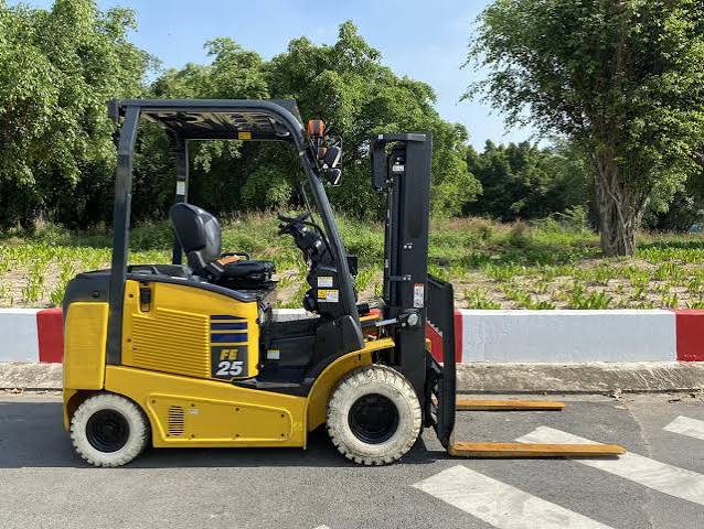 B&aacute;o gi&aacute; xe n&acirc;ng cũ đ&atilde; qua sử dụng mới nhất 2023