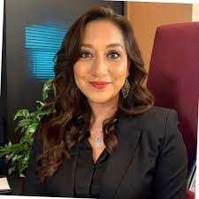 Kathryn Ingraham's Instagram, Twitter & Facebook