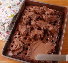 Decadent Gateau Fondant Quadruple Chocolat Pret En Seulement 20 Minutes Desserts Ma Fourchett Chocolate Recipes Easy Dessert Recipes Easy Chocolate Recipes