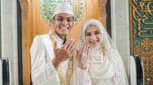 Jadi saya pikir setelah nikah, pahala banyak dan lebih tertata lagi hidup ini, kata evan dimas dalam wawancara … Evan Dimas Dan 5 Pemain Timnas Indonesia Yang Melepas Masa Lajang Pada 2020 Indonesia Bola Com