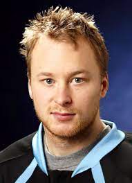 Robert linus alexander klasen ist ein schwedischer eishockeyspieler, der seit april 2020 erneut zur saison 2005/06 kehrte klasen zu seinem heimatverein huddinge ik zurück und verbrachte den. Linus Klasen Hockey Stats And Profile At Hockeydb Com