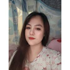 ซื้อหัวมันมา แอบไปเที่ยว กลับมาขึ้นสวยเชียววว เราเลยใส่ถ้วยใส่น้ำ  สวยไปอีกกกหลายวัน ยอมไม่กินอ่ะแบบนี้ เป็นไม้ประดับไปเลย ....