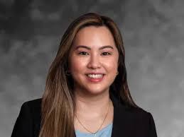 Kerry Stern's Instagram, Twitter & Facebook