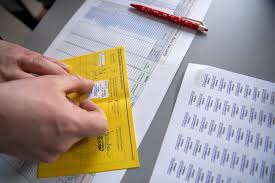 Covid or vaccination passports can be used domestically and for international travel. Du Brauchst Ein Covid Zertifikat So Gehst Du Vor