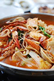 Haemul Jeongol Spicy Seafood Hot Pot Omit Squid And Clams Hot Pot Recipe Asian Recipes Seafood Recipes