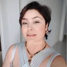 الغناء حلال والعرى حرام واو على تناقض أصلا هديك بلد ماشي ديال المهرجانات