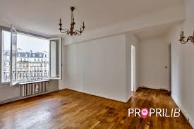 La location d'un appartement meublé dans le 5ème arrondissement de paris vous permet quartier étudiant du centre de paris, la location à paris 5 d'un studio ou d'un appartement avec une chambre y est idéal. Paris 5eme 75005 3 Pieces Lumineux Rue Mouffetard Jardin Des Plantes Proprilib