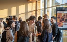 images?q=tbn:ANd9GcTBg9cODjTHd2Y7hYUgPVLhc_Q565_oGbFUmQ&s