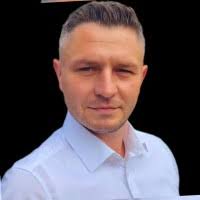 200+ perfiles de «Baumstark»