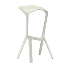 Einen stuhl, den wir für den öffentlichen raum entwerfen, konzipieren wir nach ganz anderen gesichtspunkten. Miura Hocker Konstantin Grcic Plank I Design Deli