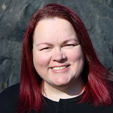 Karen Thistle's Instagram, Twitter & Facebook