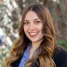 Elizabeth Axton's Instagram, Twitter & Facebook