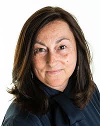 Bev Burgess's Instagram, Twitter & Facebook