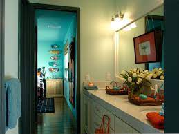 The actual date and source of the name are unknown, but this type of bathroom is typically used for two. Hgtv Dream Home 2010 Kids Bathroom Pictures And Video From Hgtv Dream Home 2010 Hgtv