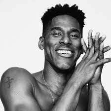 Lloyd Knight's Instagram, Twitter & Facebook