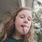 Ellie Mclain's Instagram, Twitter & Facebook