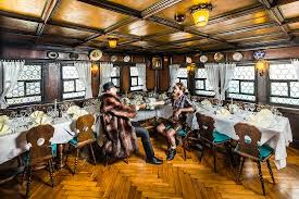 Rotlicht.de ist immer aktuell und besuche rotlicht.de morgen einfach noch mal und suche erneut nach rotes haus friedrichshafen oder formuliere deine. Rotes Haus Dornbirn Menu Preise Restaurant Bewertungen Tripadvisor