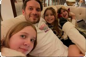 Will non exclusive signing bonus be added to exclusive signing bonus?