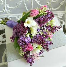 Buchet Mireasa Iasi Cu Liliac Lacramioare Lalele Si Frezii Floral Flowers Floral Wreath
