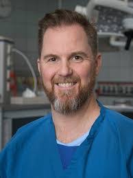 Sam Nahas's Instagram, Twitter & Facebook