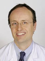 406_14_UniSp_GeschBericht_Dermat_2014_Lay26_24062015_GzD Kopie.indd