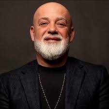 Ahmad Farhat's Instagram, Twitter & Facebook