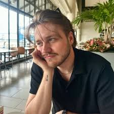 Ryan McComas (@_ryanmccomas) • Instagram photos and videos