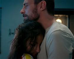 Lou tire sur Chemsa inconsciente