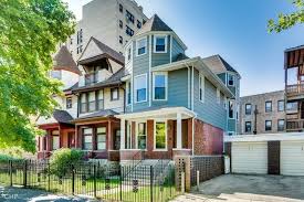 Forrent will guide you towards the right one bed apartment with the amenities you're looking for. From Its 5 Bedrooms 4 5 Baths 3 Levels Of Finished Living Space This Single Family Home Chicago Apartments For Rent Chicago Apartment Victorian Style Home
