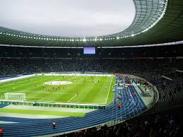 Berliner Olympiastadion Berlin Alemania Capacidad 76 065 Espectadores Equipos Locales Hertha Bsc Berlin Berlin T Football Stadiums Soccer Stadium Stadium