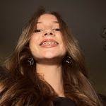 Daria Pope's Instagram, Twitter & Facebook